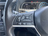 ハンドルにスイッチが付いており、音量やチャンネルを変えることができたり、ハンズフリー通話の応答もお手元で出来ちゃいます♪