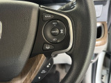 【ACC〈アダプティブ・クルーズ・コントロール〉】アクセルペダルを踏まずに設定した車速を保つクルーズコントロールに、前走車を検知する機能を追加。車速と車間を適切に制御することを支援します。