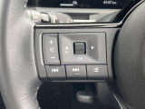 ハンドルにスイッチが付いており、音量やチャンネルを変えることができたり、ハンズフリー通話の応答もお手元で出来ちゃいます♪