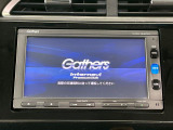 【純正ナビ】人気の純正ナビを装備しております。ナビの使いやすさはもちろん、オーディオ機能も充実!キャンプや旅行はもちろん、通勤や買い物など普段のドライブも楽しくなるはず♪