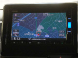 純正スタンダードインターナビ(VXM-195VFi)&バックカメラが装備されているので、普段の使い勝手もロングドライブも快適です。