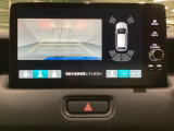 バックでの車庫入れも安心です! リアカメラが付いているバックモニター付のナビディスプレーを装備しております。バンパーについているソナーや、操作線もついており距離感も画面から確認できます。