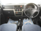 運転にかかわる様々な操作を安全に行えるように視点移動が少なく、操作性に配慮されたスイッチ類が凝縮されたコクピットです。