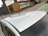 中古車という商品の特性ルーフには子キズや塗装しみ細かな凹み等があります