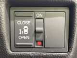 【パワースライドドア】スマートキーや運転席のスイッチでスライドドアの開閉が可能♪電動だから力を入れてドアを開ける必要が無く、小さいお子様でも、重い荷物を持っている時もラクに開け閉めできます♪