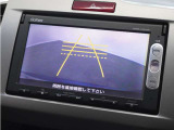 ◆バックカメラ◆リバースにするだけで映ります、後方の安全確認や、狭い駐車場での車庫入れ、雨の日や夜間など視界の悪い時に便利です!安全にバックする為には欠かせない装備です。