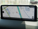 マツダコネクトの10.25インチワイドセンターディスプレイです。『Android Auto』『Apple CarPlay』や独自のコネクテッドサービスに対応したインターフェイスシステムです。