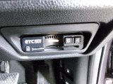 ETC付。高速道路の料金所はキャッシュレスで通過です。サービスエリア等にあるスマートインターの出入りも利用可能でとっても便利。ご納車後すぐにお使い頂けるようセットアップしてのお渡しとなります。