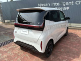 フロントだけでなく、バックソナーも付いてるので駐車時もバッチリ補助してくれます(*^^*)