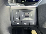 ステアリングスイッチ搭載!ハンドルひとつで手を離さなくても運転中視線をそらさなくても操作が出来て便利です♪