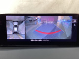 狭い場所での駐車やすれ違いなどでより的確な運転操作に役立つ360&deg;ビューモニターが装備されています。