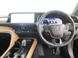 ハンドル周りです。運転している間、長く触れているものだから手に馴染むハンドルがいいですよね♪握ると欲しくなっちゃいますよ(^_-)-☆