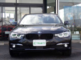 BMW在庫保有台数常時100台以上!ご来店の際はBMW本店(厚木市下荻野140-1)にご来店ください!弊社自慢の全天候型ショールーム!BMW在庫保有台数常時100台以上ございます!