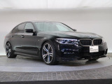 一目で伝わるBMW特有のスポーティーなプロポーションは、BMWの走行性能を生み出すのに欠かせない要因の一つです。細部まで拘りぬいたお車をぜひ一度ご覧ください!