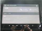 『1台』のお車に対して、3名体制で日々議論を重ね仕入れを行っております。