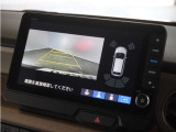 ◆リアワイドカメラシステム◆3種類の表示で後方確認をサポート♪セレクトレバーを「R」の位置に入れるとカメラ画像に切り替え。ノーマルビューでは従来のリアカメラと同様の標準的なビューで表示します!