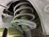 お車を安心してお乗りいただく為には、足回りの定期点検が欠かせません。サービスサポート(有償保証)では無料点検もご提供しており、安心のカーライフをお過ごしいただけるサポート体制が整っています。
