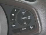 アダプティブクルーズコントロールが装備されており、高速道路での疲労軽減と燃費運転に貢献します!