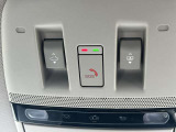 SOSコールスイッチ搭載!急病時や危険を感じた時に押すと専門のオペレーターに繋がり警察や消防への連携をサポートします!(ご利用には車種により登録・設定が必要となります)