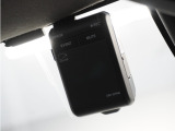 ◆ドライブレコーダー◆映像・音声などを記録する自動車用の装置です。 もしもの事故の際の記録はもちろん、旅行の際の思い出としてドライブの映像を楽しむことができます。