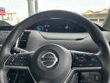 手元でナビの音量調整等が出来るのでナビの操作によるわき見運転を防止することが出来ます。