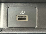 USB充電ポートも搭載しております。