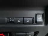 【 両側パワースライドドア 】運転席から後席スライドドアを開け閉めできます!//