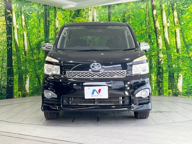 トヨタ ヴォクシー 2.0 ZS 煌II の中古車詳細 (83,286km, ブラック