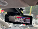 スマートルームミラーで後方視界を確保