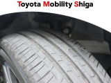 タイヤの残り溝は4ミリです。