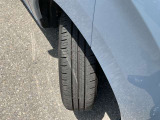 タイヤサイズは155/65R14です!各タイヤメーカー取扱いしております。お買い換えの際もご相談ください。