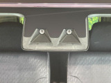 【スマートアシスト】走行中に前方の車両等を認識し、衝突しそうな時は警報とブレーキで衝突回避と被害軽減をアシスト。より安全にドライブをお楽しみいただけます。
