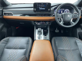 アウトランダー PHEV 2.4 P 4WD 本革シート