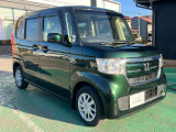 ホンダ独自のセンタータンクレイアウトで見た目以上に室内が広く、日常からお出かけまで使える便利な一台ですよ♪