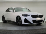 一目で伝わるBMW特有のスポーティーなプロポーションは、BMWの走行性能を生み出すのに欠かせない要因の一つです。細部まで拘りぬいたお車をぜひ一度ご覧ください!