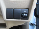 ヘッドライトの光軸を調整するためのダイヤルで、荷物や乗車人数による光軸の変化を補正するために使用します。