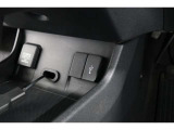 スマートフォンなどの音楽再生が可能なUSB接続ジャック装備車両です♪♪♪