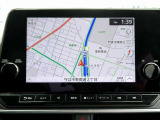 日産コネクトナビは、有料のコネクトサービスで地図更新や、オペレーターサービス、スマホアプリで車の機能やリモート操作などもできます。