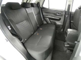 ゆとりある広々とした車内空間は、ドライブを始め買い物やレジャーなど、幅広く活躍します。一人でもみんなとでもお出かけを楽しみましょう!
