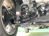 お車を安心してお乗りいただく為には、足回りの定期点検が欠かせません。サービスサポート(有償保証)では無料点検もご提供しており、安心のカーライフをお過ごしいただけるサポート体制が整っています。