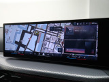 【純正ナビゲーション】BMWのナビゲーションは操作性も良く、詳細な地図情報と交通状況を見やすく表示し、快適なドライビングをサポートしながら目的地までナビゲートします。