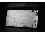 サイドカメラ搭載!車両の左側面のカメラを使用して、左の後方視界の映像を車内の画面に表示することができます。