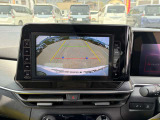 運転の苦手な方でもバックカメラがついてますので安心して駐車出来ます。