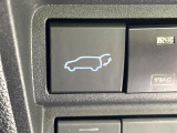 【パワーバックドア】スマートキーや運転席のボタンを押すだけでリアゲートが自動で開閉します!荷物を持っている時や、高い位置にあるバックドアを閉める際に便利な機能です♪