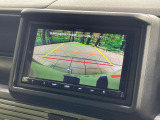 【バックカメラ】駐車時に後方がリアルタイム映像で確認できます。大型商業施設や立体駐車場での駐車時や、夜間のバック時に大活躍!運転スキルに関わらず、今や必須となった装備のひとつです!