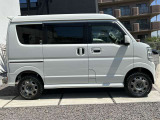車高も4センチアップとブロックタイヤ、ホワイトレタータイヤで見た目もオシャレです!