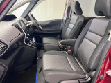 【車内ルームクリーニング済】専門スタッフにより車内はきれいにルームクリーニングを行っております。