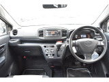 特徴5 スバル認定中古車は商品として並べる前に、車の内装や外装、またエンジンルーム内もクリーニングをして御座います。さらに室内のにおいの除去と除菌をする光触媒スプレーを施工いたします。
