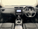 いつでも気持ちよく運転できて、使い勝手のいい収納や体をケアするシート、細部にまでこだわったインテリア♪