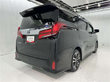 沢山乗れるのがこの車の魅力!2台で移動しないと・・・なんて時もこの車なら1台で!大活躍です♪